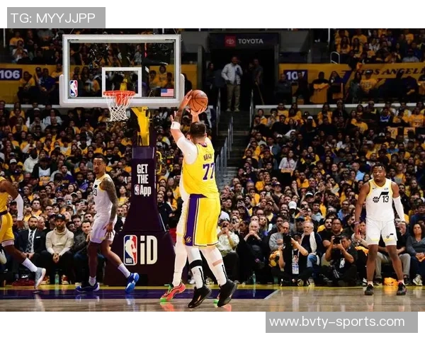 詹姆斯与东契奇新赛季搭档数据分析场均贡献237分78板67助 詹姆斯与东契奇新赛季搭档数据分析场均贡献237分78板67助