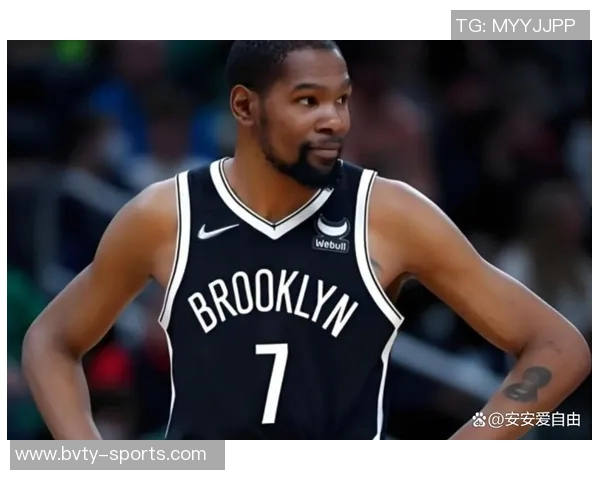 杜兰特盛赞阿门的超快二次起跳与独特风格如同发射台般令人惊叹 杜兰特盛赞阿门的超快二次起跳与独特风格如同发射台般令人惊叹