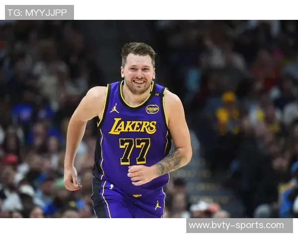 浓眉增重显实力东契奇瘦身展决心达拉斯球队伙食成焦点 浓眉增重显实力东契奇瘦身展决心达拉斯球队伙食成焦点