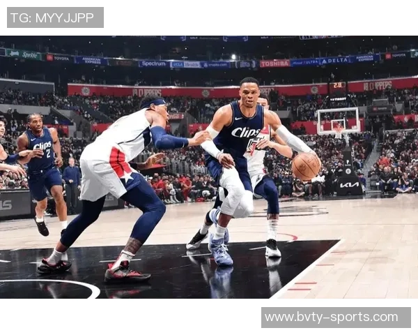 国王雄鹿比赛裁判报告揭示漏判细节字母哥三秒与威少拉手臂事件