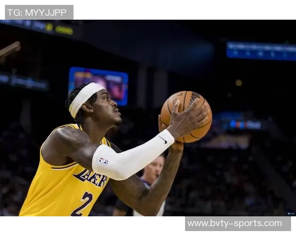 浓眉分析球队先发阵容防守挑战与进攻优势需持续磨合提升